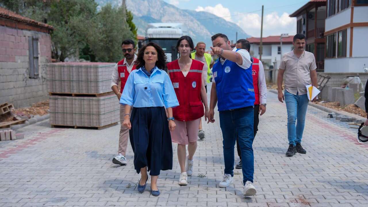 Başkan Köksal Aras, Sahada İnceledi: Menteşe’de Çalışmalar Aralıksız Sürüyor