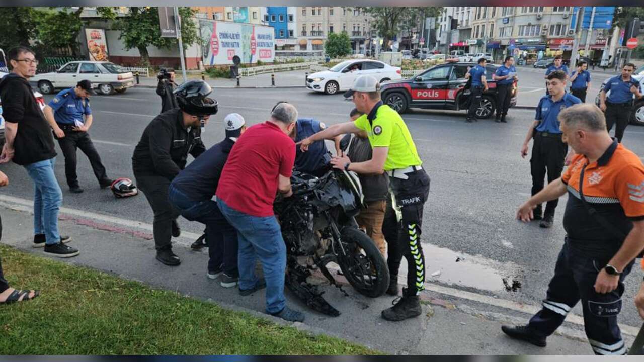 3 Motosiklet Birbirine Girdi: 1’i Ağır 5 Yaralı