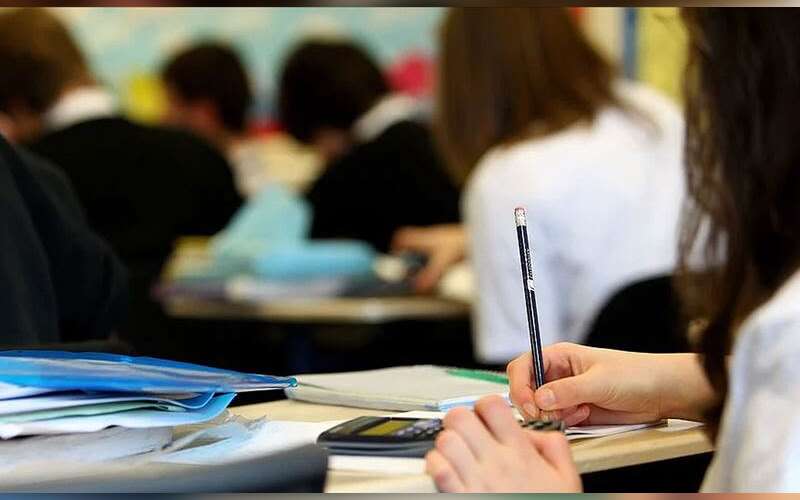MEB 2026-2027 Eğitim Takvimini Açıkladı: Ara Tatil ve Sömestr Tarihleri Belli Oldu