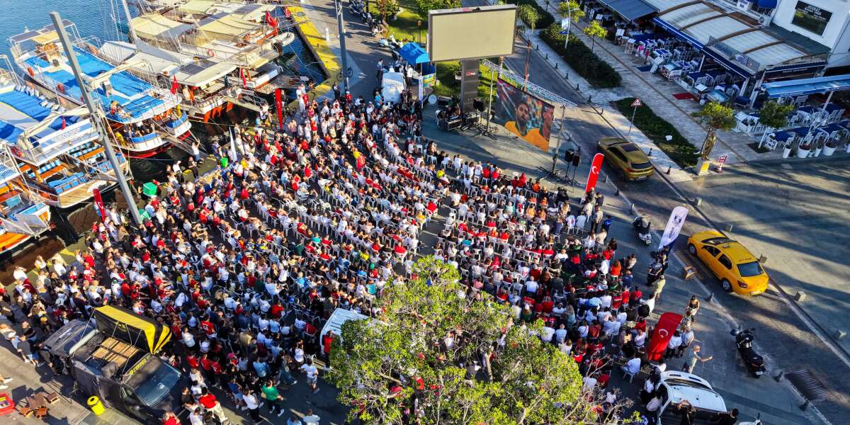 Dünya Kupası Heyecanı Bodrum Meydanı'na Taşındı