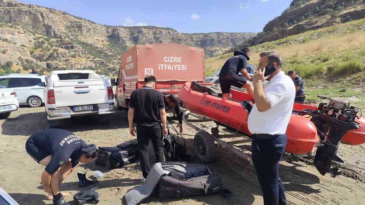 Boğulma Tehlikesi Geçiren Ailesini Kurtardı, Kendisi Hayatını Kaybetti