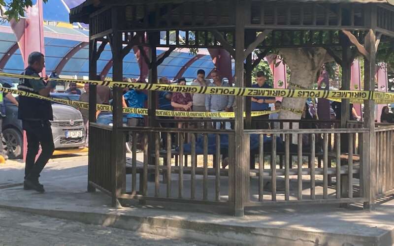 Belediye Otoparkı Yanında Şüpheli Öl*m: Kamelyada Öl* Bulundu