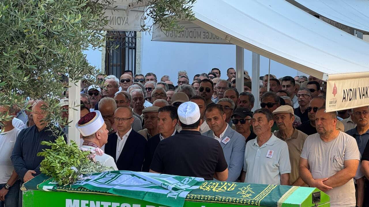 Akın Çavaş Son Yolculuğuna Uğurlandı