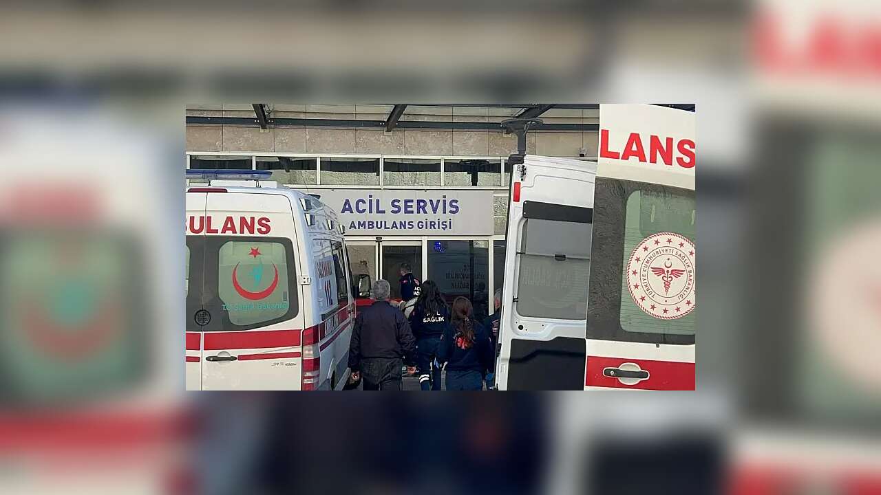 Muğla'da Tekneden Düşen İşçi Yaralandı
