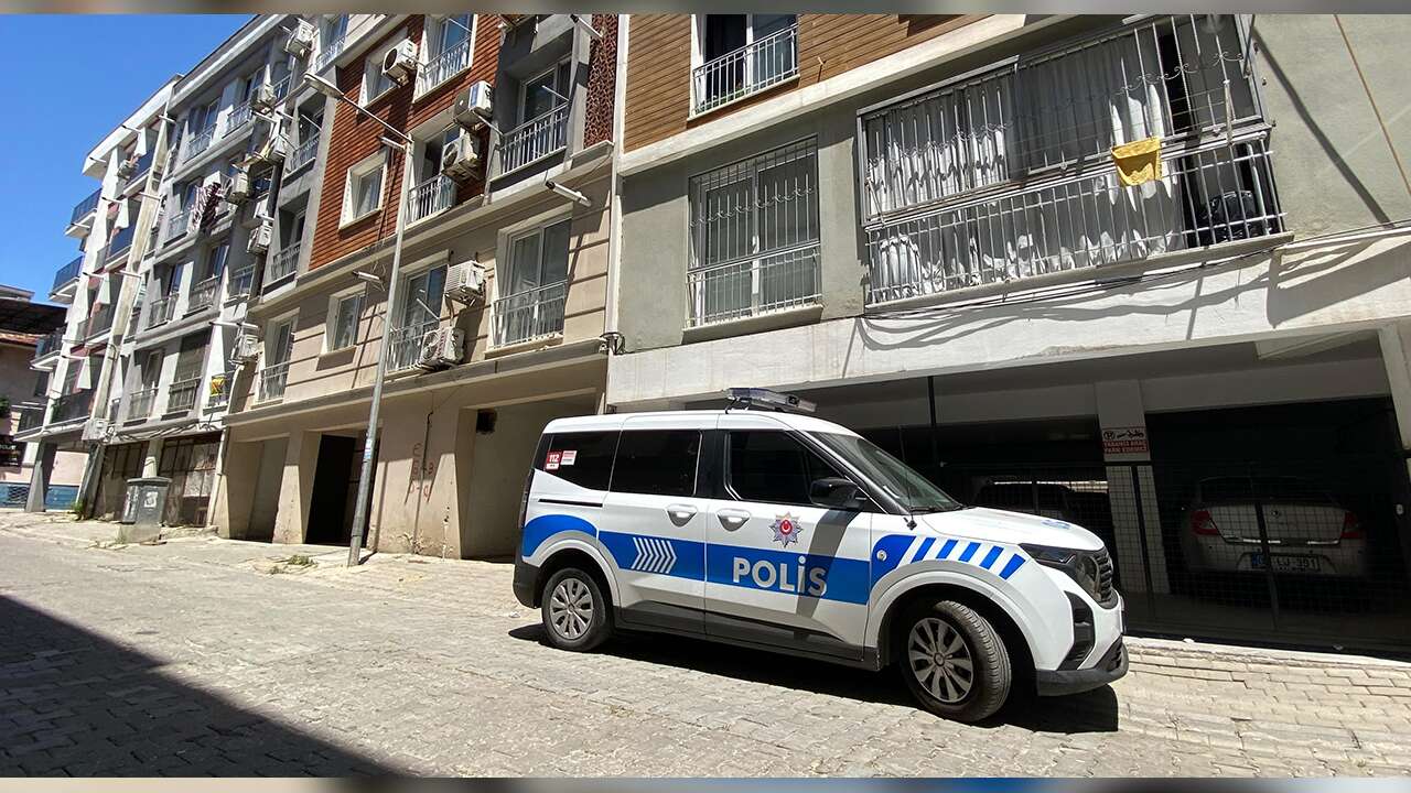 Torunuyla Birlikte Yaşadığı Evde Cansız Bedeni Bulundu