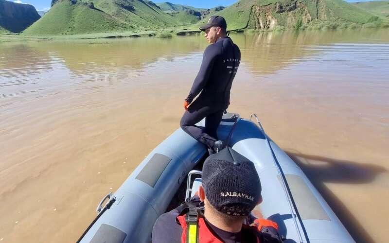 Aras Nehri’nde Kaybolan 17 Yaşındaki Gencin Cansız Bedenine Ulaşıldı