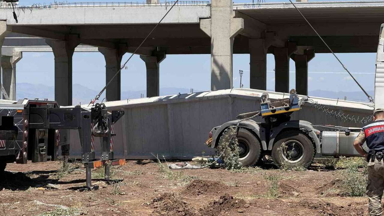 Beton Blokun Altında Kalan İşçi, 3 Günlük Yaşam Mücadelesini Kaybetti