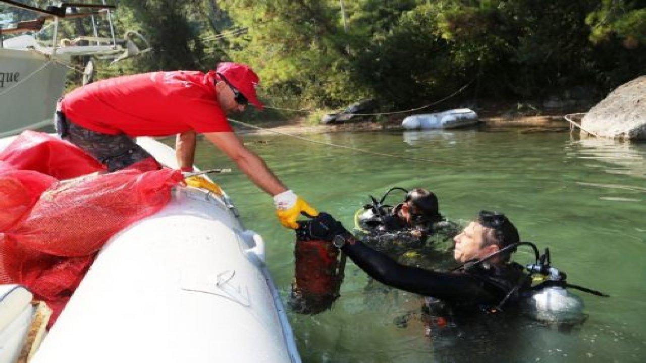 Dalış ekibi Gökova'da