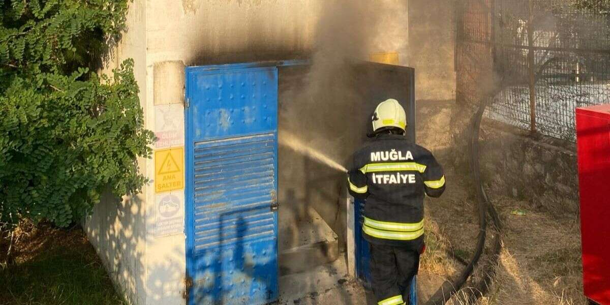 Bodrum’da Korkutan Trafo Yangını: Ekipler Seferber Oldu