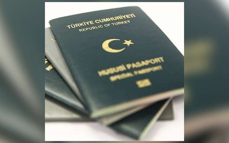 İletişim Başkanlığı’ndan Yeşil Pasaport İddialarına Net Yanıt: “Seyahat Hakkı Kaldırılmadı”