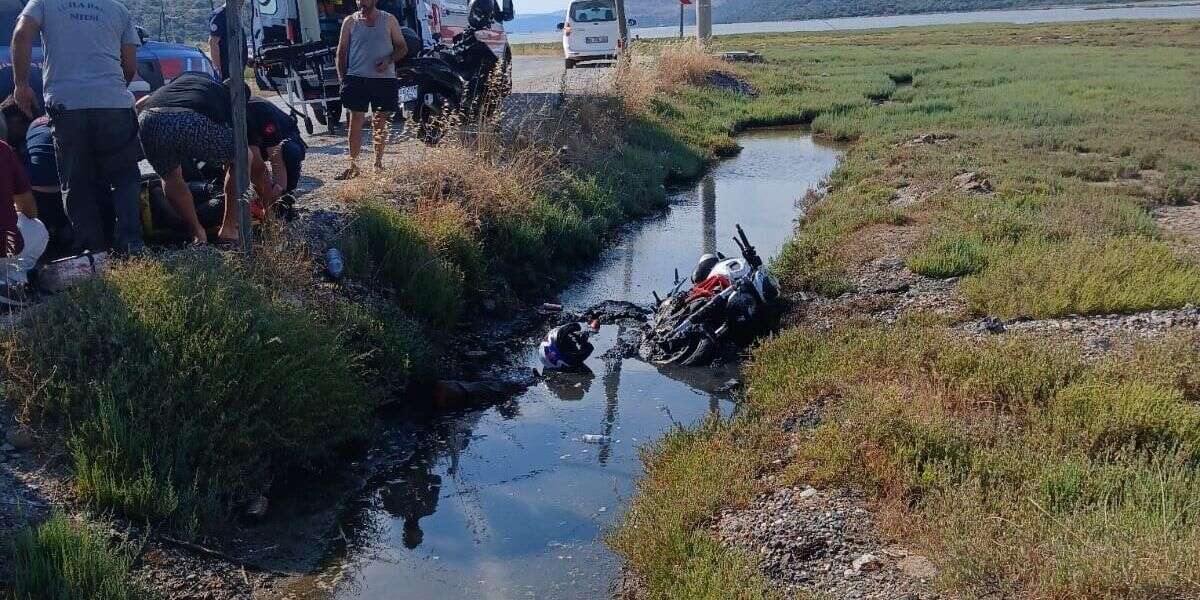 Muğla'da Kontrolden Çıkan Motosiklet Kanala Uçtu: Sürücü Yaralandı