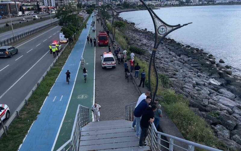 Polis Memuru Sahilde Öl* Bulundu