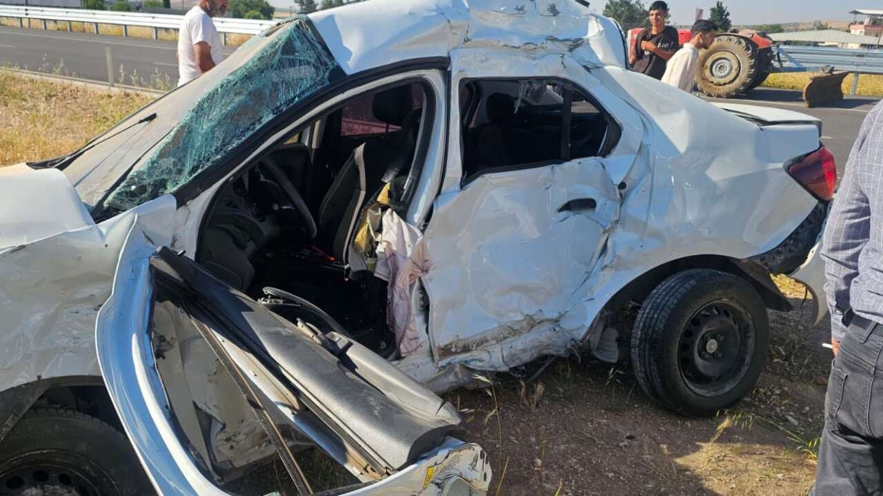YKS Yolunda Korkutan Kaza: 1’i Ağır 2 Öğrenci Yaralandı