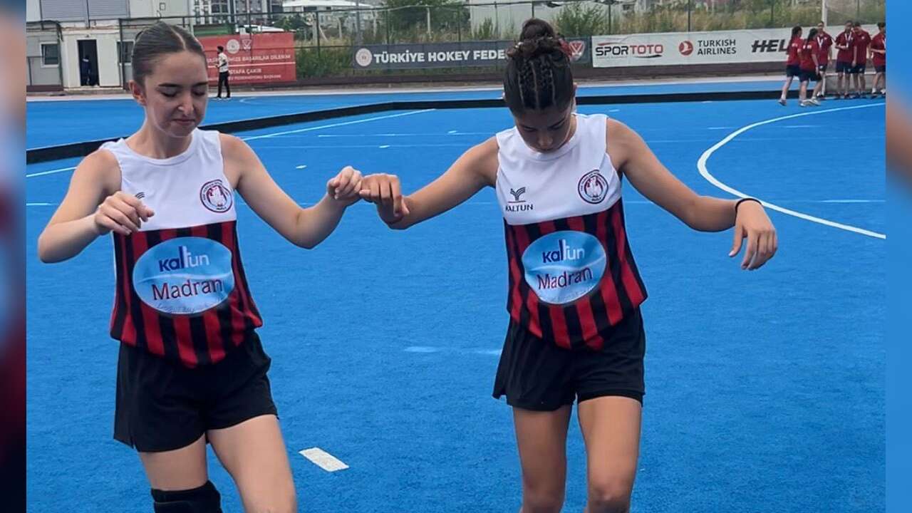 Türkiye İkinciliği Geldi, Muğlalı Sporculardan Horonlu Kutlama