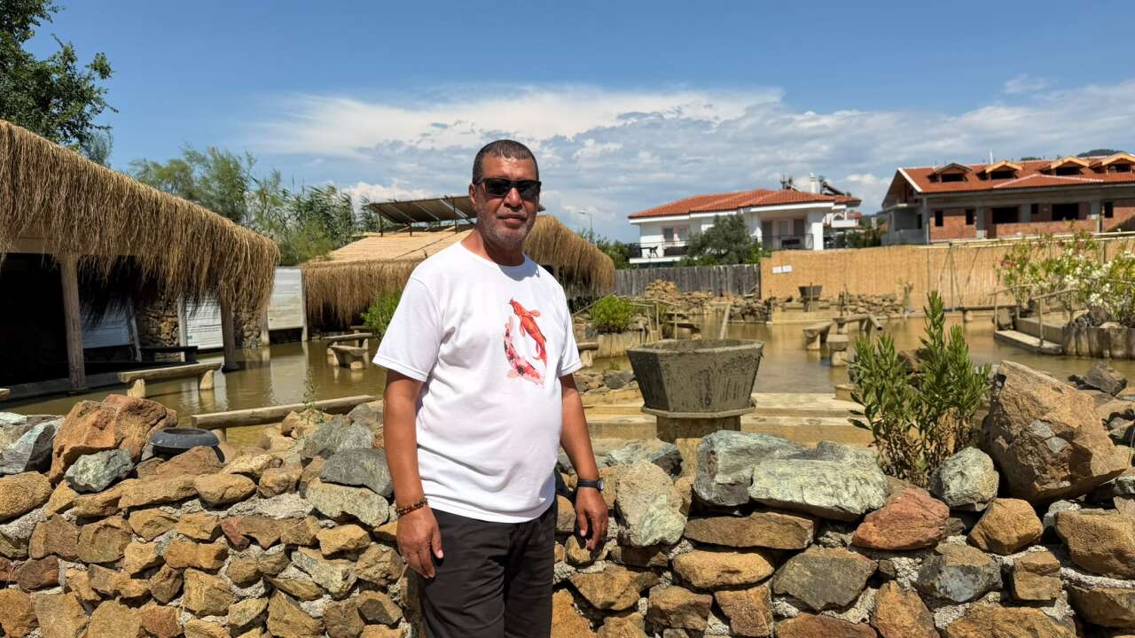 Muğla’nın Dünyaca Ünlü Çamur Banyoları Boş Kaldı: “Geçen Seneye Göre Yüzde 50 Düşüş Var”