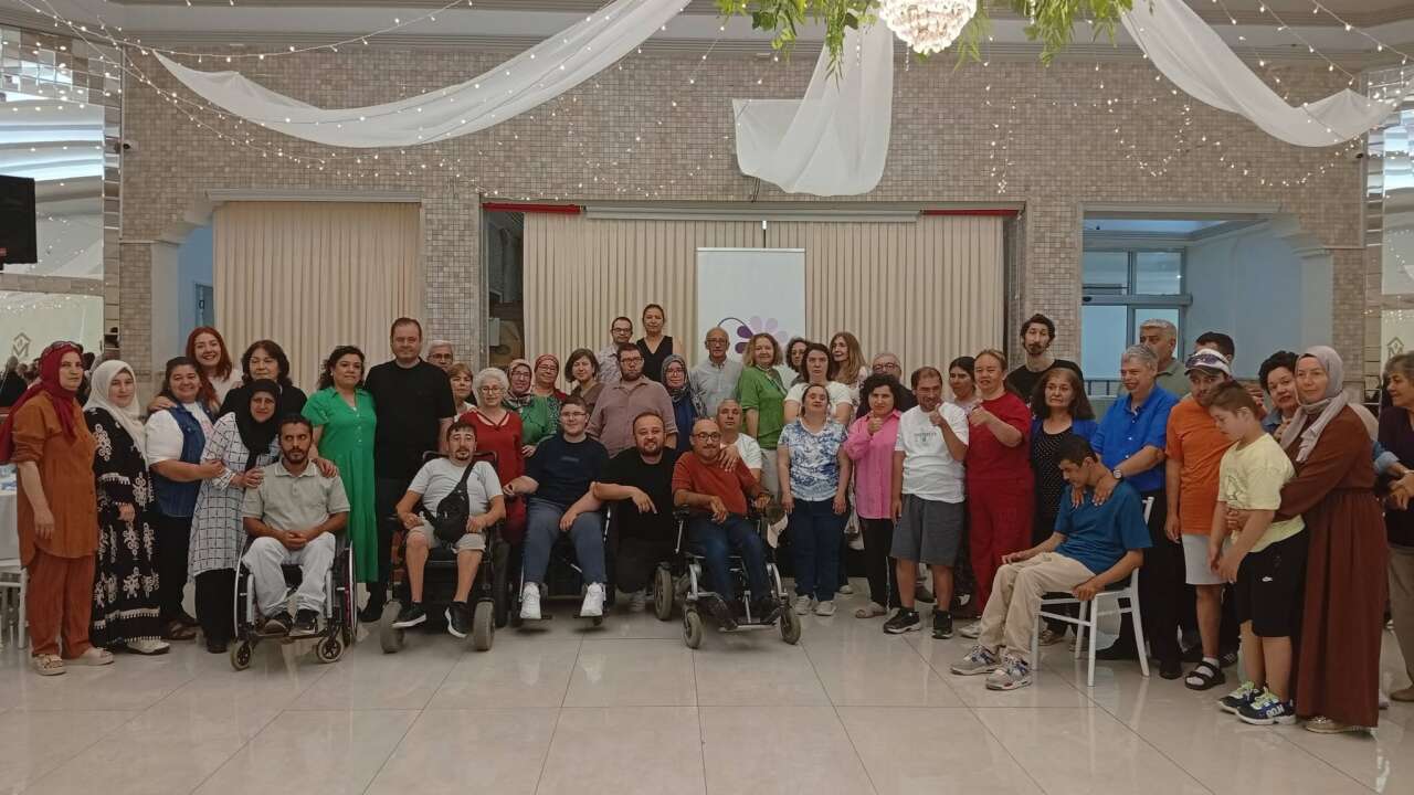 Muğla Engelliler Derneği’nden Babalar Günü’ne Özel Anlamlı Buluşma