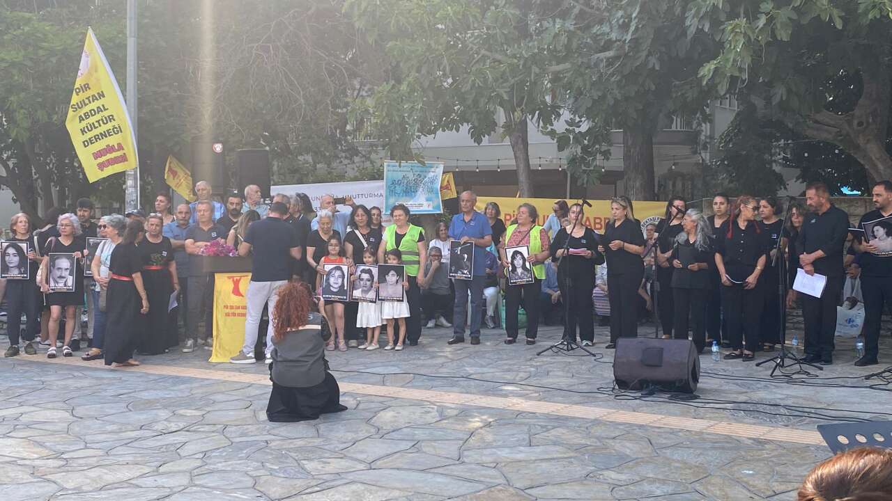 Pir Sultan Abdal Kültür Derneği’nden Muğla'da Madımak Katliamı Anması