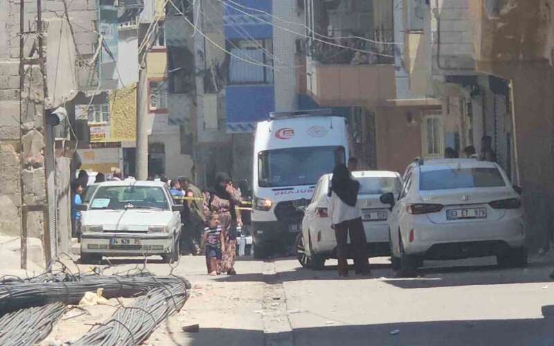 Karısını  Boğarak Öld*rdü, Asıp İntih*r Süsü Verdi