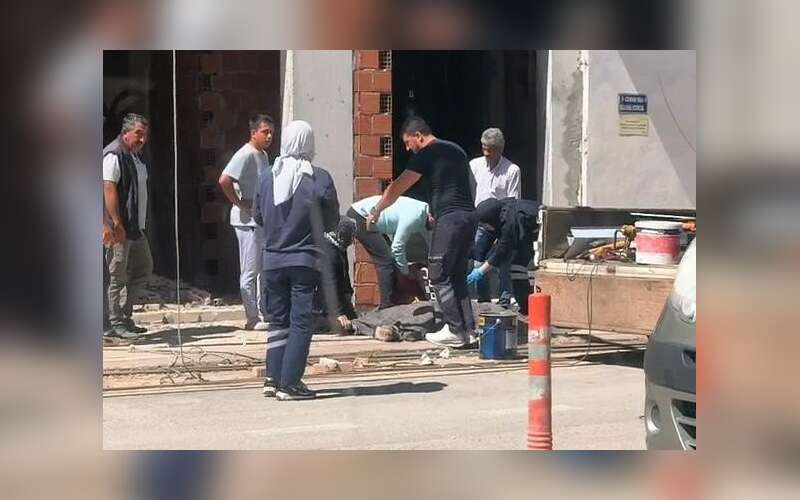 Elektrik Akımına Kapılan Usta, 10 Metreden Düşerek Hayatını Kaybetti