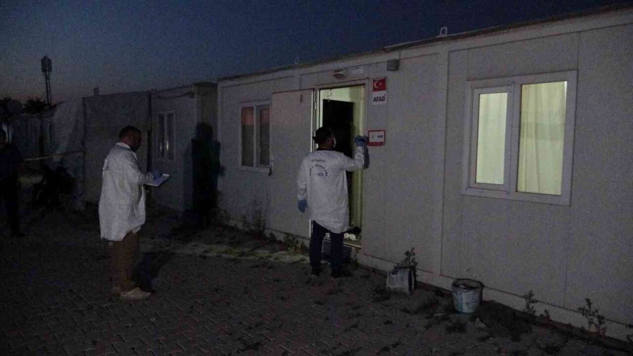 67 Yaşındaki Adam Konteynerde Ölü Bulundu