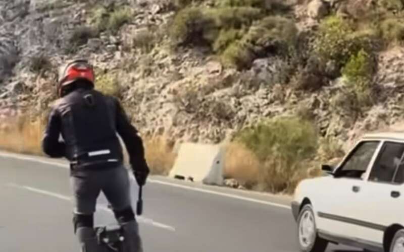 Muğla Sakar Rampasında Scooter ile Tehlikeli Tırmanış