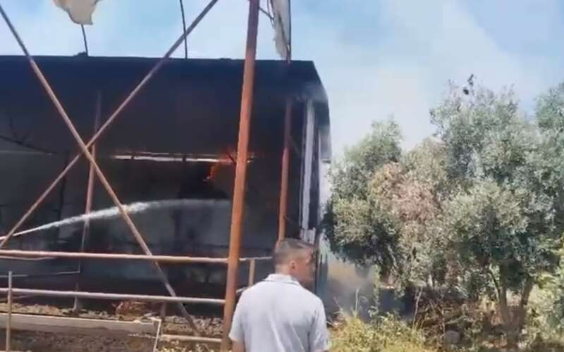 Muğla'da Ahır Yangını, Alevler Kısa Sürede Her Yeri Sardı