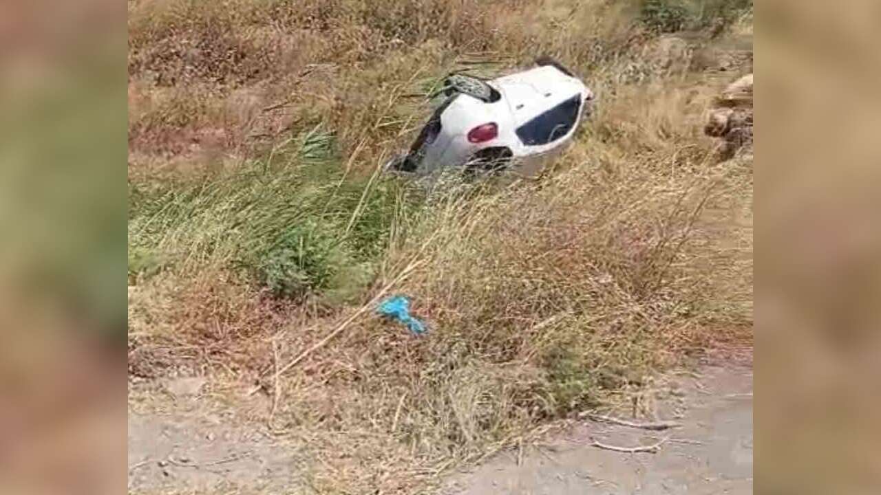 İki Otomobil Çarpıştı: 4'ü Çocuk 6 Kişi Yaralandı