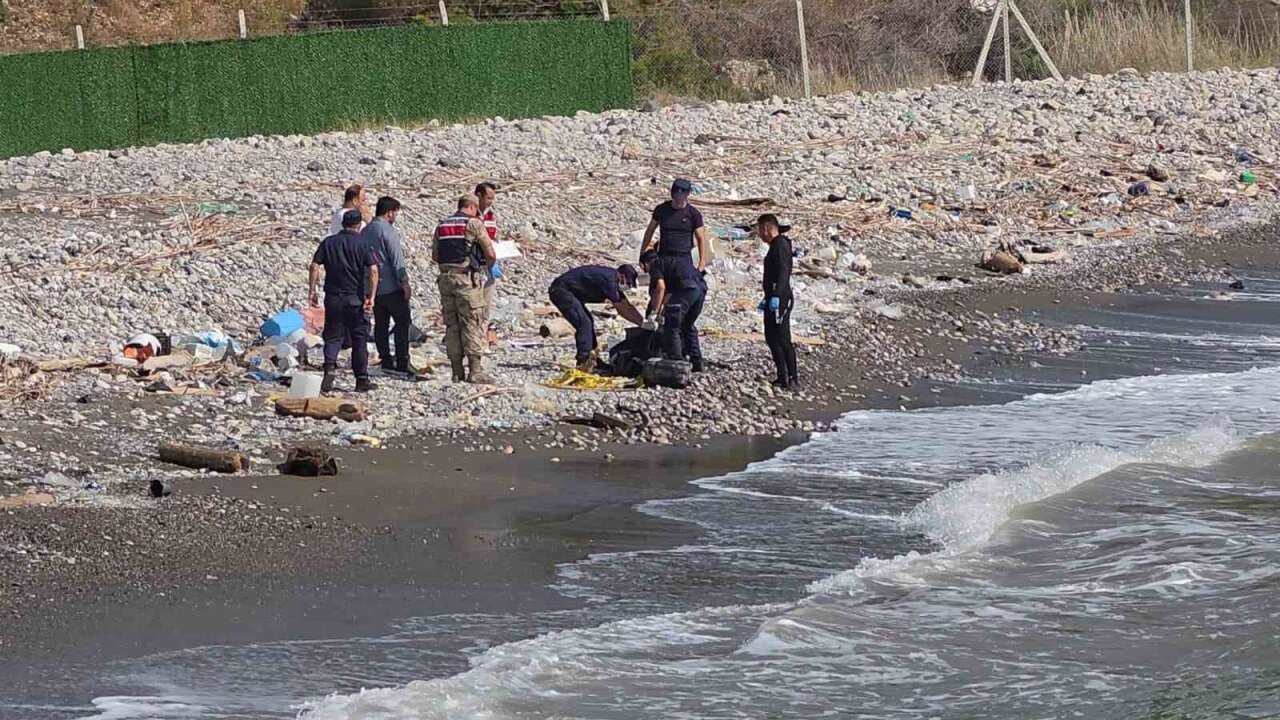 Sahilde Kimliği Belirsiz Erkek C*s*di Bulundu