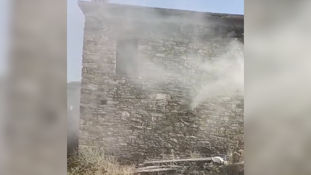 Milas'ta Korkutan Ev Yangını, Alevlere Orman ve İtfaiye Ekipleri Anında Müdahale Etti