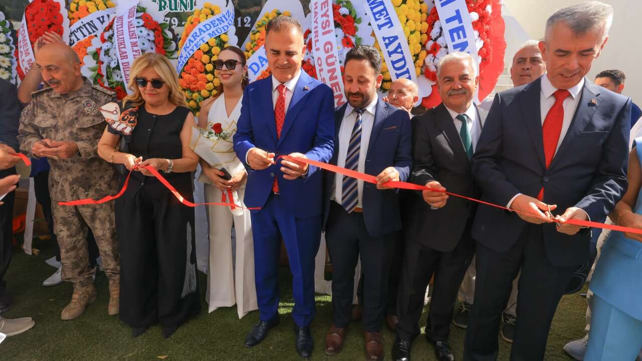 Vali Akbıyık Bodrum'da Avukatlık Bürosu Açılışına Katıldı