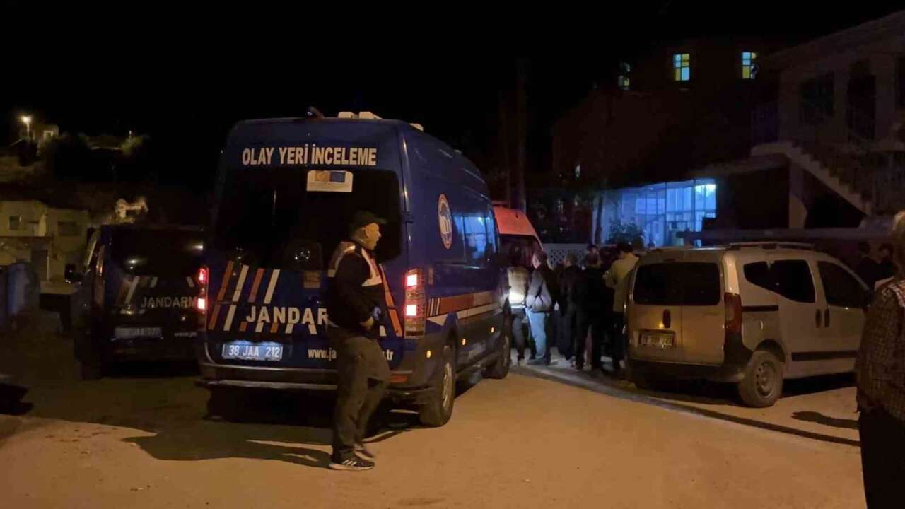 Camide 2 Kişiyi Öld*ren Saldırganın Asıl Hedefinin İmam Olduğu İddia Edildi