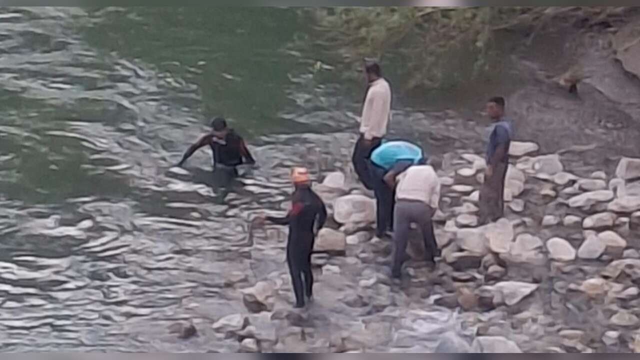Serinlemek İçin Dereye Giren 3 Kardeşten Biri Yaşamını Yitirdi