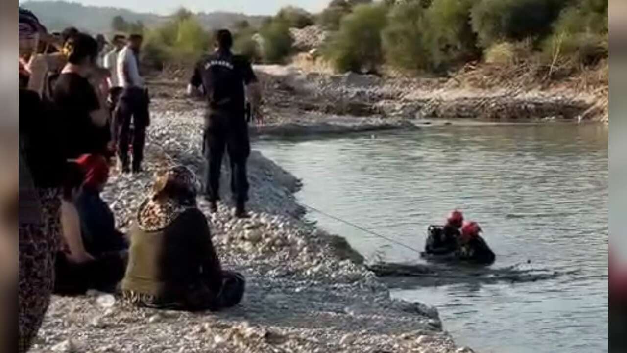 Seydikemer’de Çaya Giren 21 Yaşındaki Genç Kayıp: Arama Çalışmaları Devam Ediyor