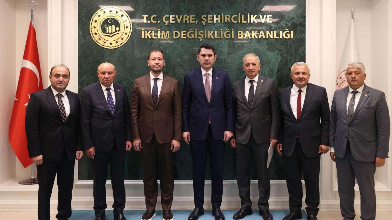 Muğla'da TOKİ, Kızkumu ve İmar Gündemi: AK Parti Heyeti Bakan Kurum'la Görüştü