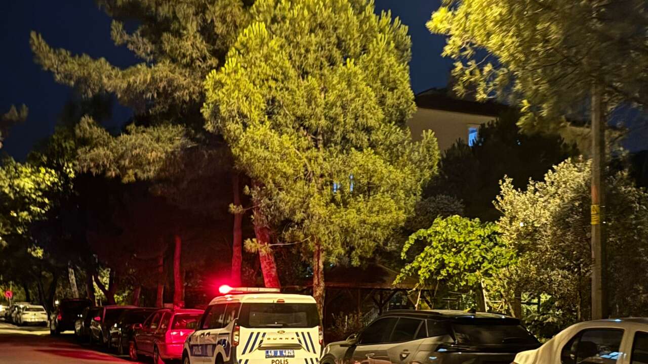 Menteşe’de İhbar Üzerine Gidilen Evde Bir Kadın Baygın Halde Bulundu