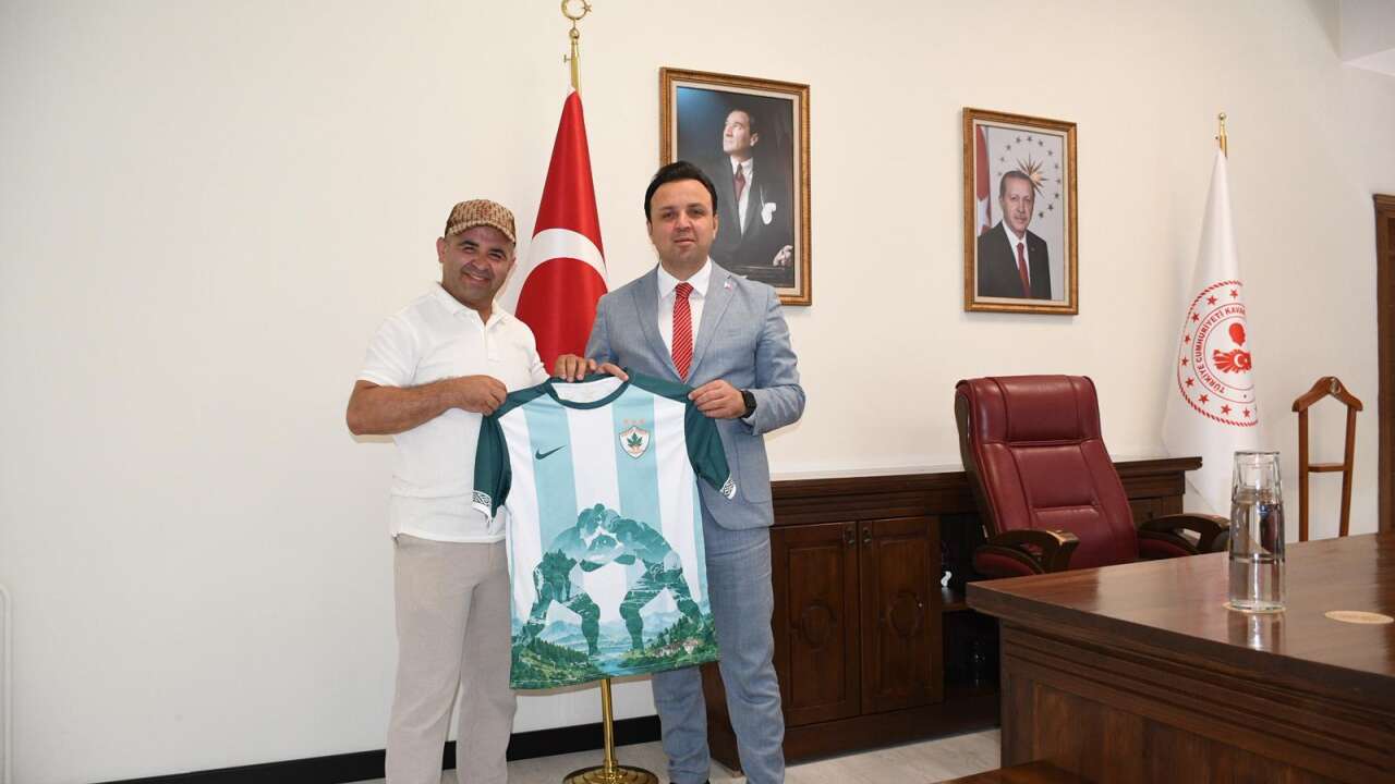 Menteşe Yerküpe Beşpınar Spor Kulübü'nden Kaymakam Ali Argama'ya Veda Ziyareti