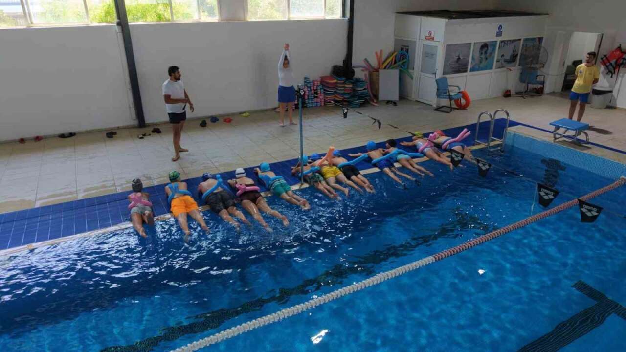 Bodrum Belediyesi’nde Ücretsiz Yaz Yüzme Kursları Başladı: Hedef Bin Çocuğa Eğitim