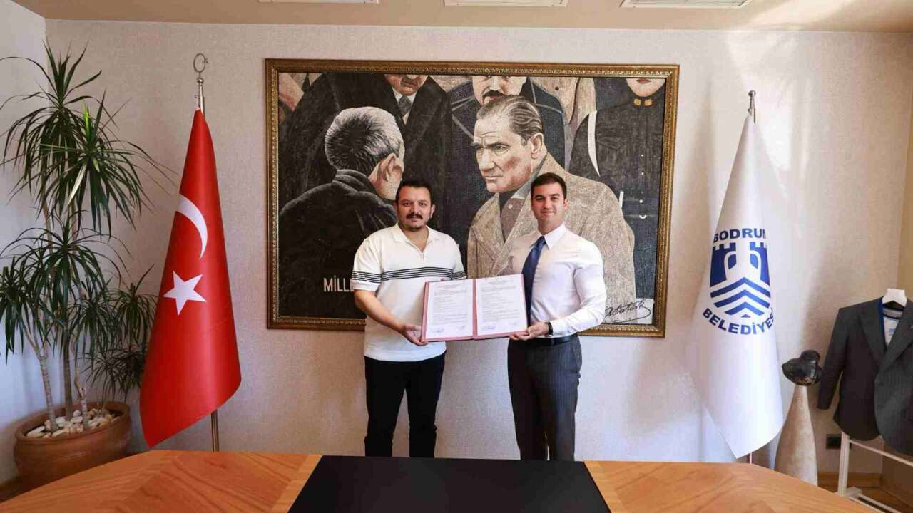 Bitez Sahilinde Yeni Dönem: Bodrum Belediyesi İşletmeyi Devraldı, Kaçak İşgallere Son Verilecek