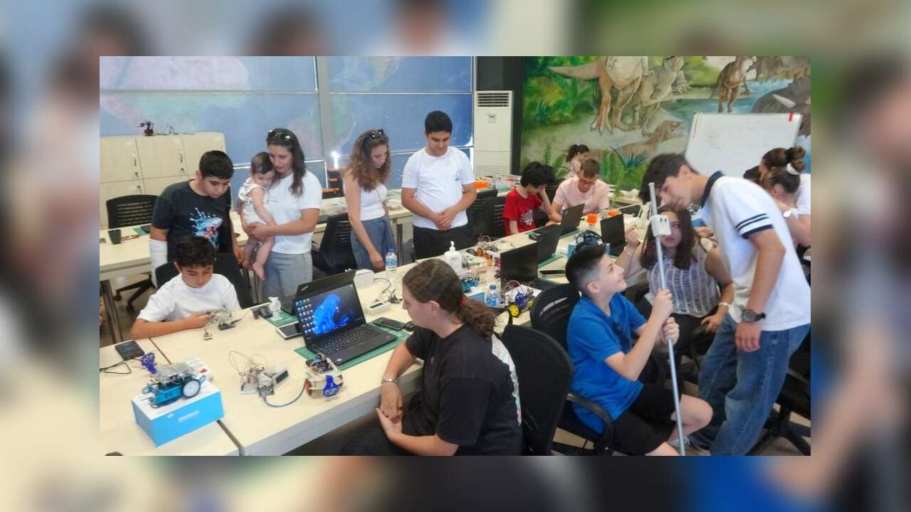 Menteşe Çocuk Bilim Parkı'nda Robotik Şenliği: Öğrenciler Yıl Boyunca Geliştirdikleri Projeleri Sergiledi