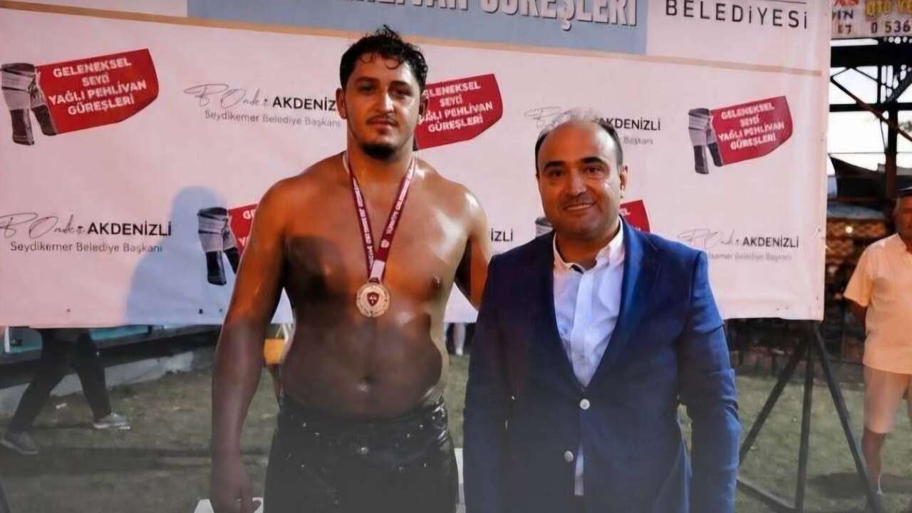 Seydikemerli Pehlivan Muhammed Enes Özcan Başaltı Boyu'na Yükseldi