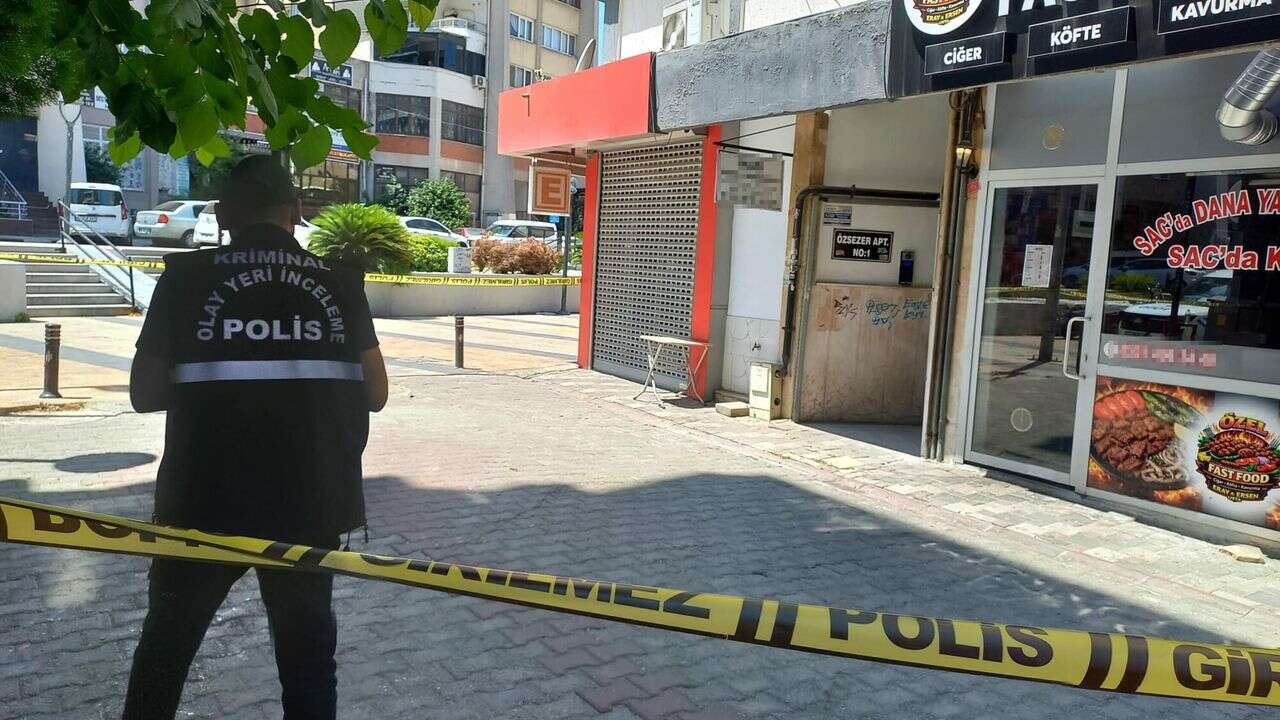 5'inci Kattaki Balkonundan Düşen Kadın Kurtarılamadı