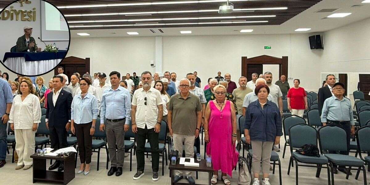 Hüseyin Anıl, Menteşe’de Şiir ve Söyleşi Programında Okurlarıyla Buluştu