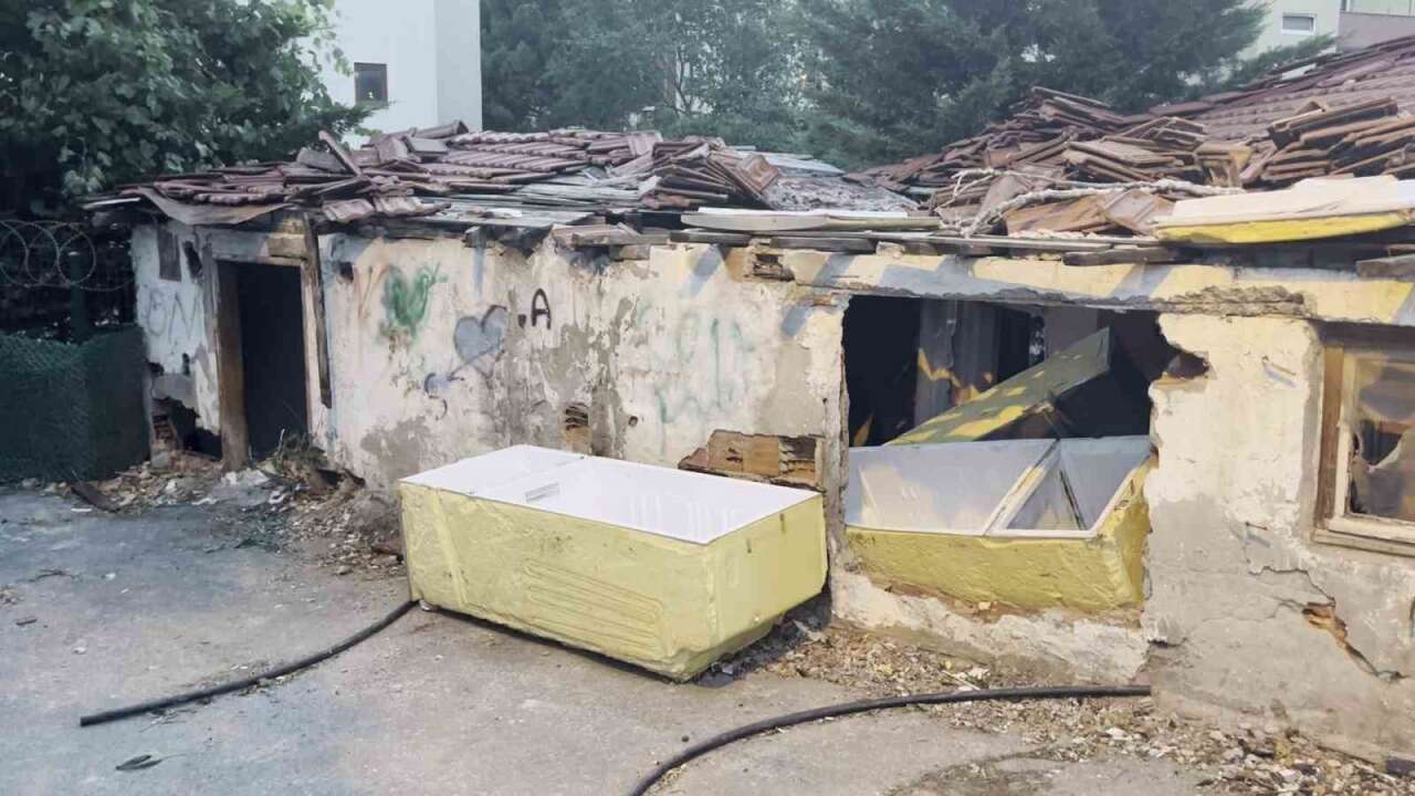 Metruk Gecekonduda Kadın C*sedi Bulundu