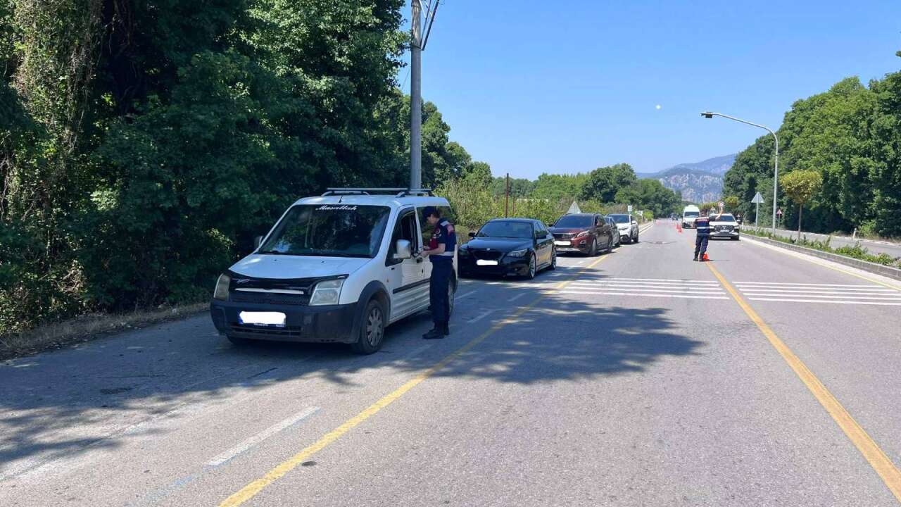 Muğla İl Jandarma Komutanlığı Haziran Ayında 594 Aranan Şahsı Yakaladı, 182 Kişi Tutuklandı