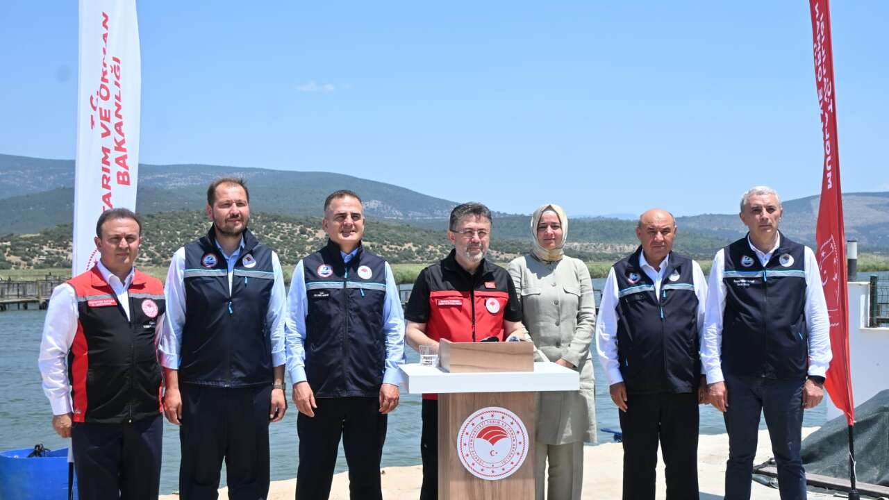 Tarım ve Orman Bakanı İbrahim Yumaklı Muğla'da: Milas'ta Su Ürünleri Tesisini İnceledi