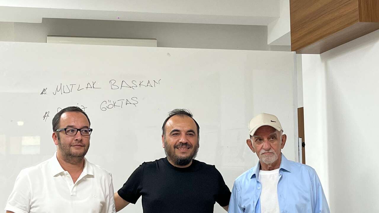 Muğla'da "Mutlak Başkan" Seyirciyle Buluşuyor