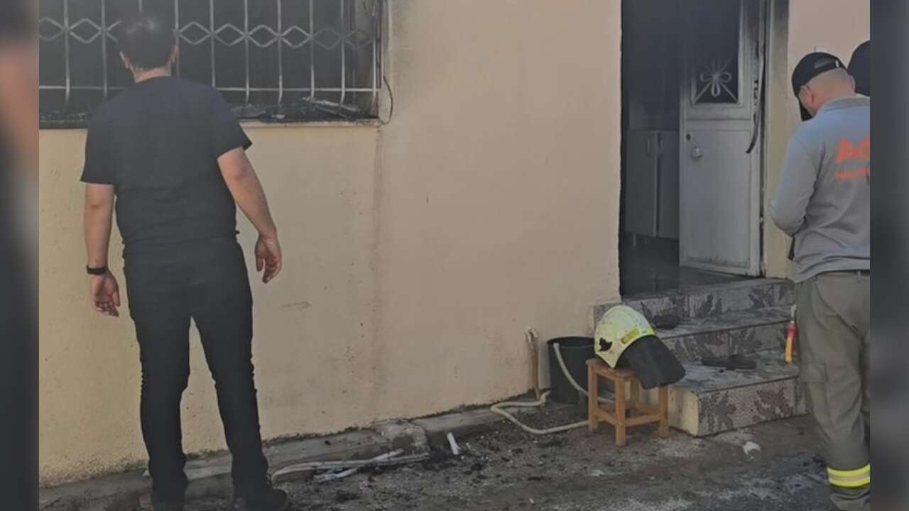 Muğla'da Ev Yangını Paniği: Mahsur Kalan Yaşlı Kadın Son Anda Kurtarıldı