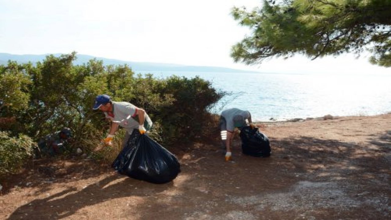 Menteşe Belediyesi’nden Kıyı Temizliği