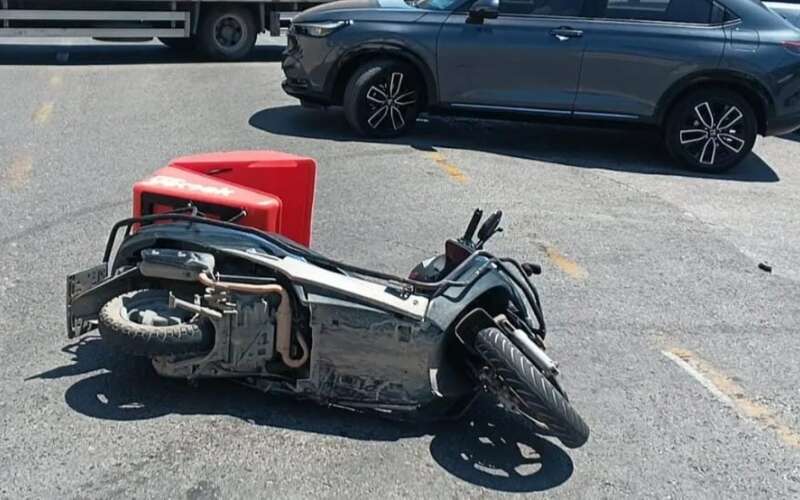 Muğla'da Önüne Çıkan Otomobile Çarpmamak İçin Ani Fren Yaptı,  Motosiklet Sürücüsü Yaralandı