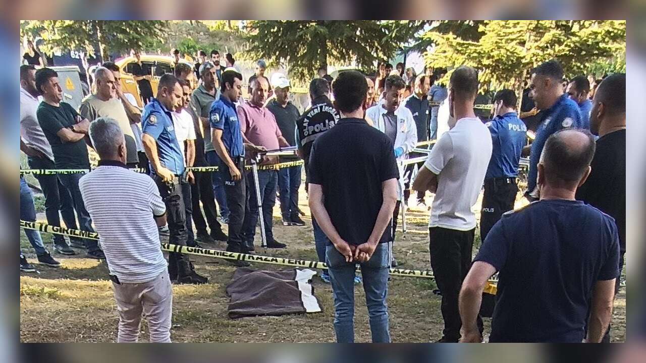 Kalp Krizi Vakasına Giden Ambulansın Çarptığı Çocuk Hayatını Kaybetti